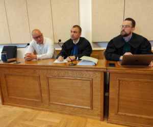 Rozpoczął się proces właściciela dwóch lwów i tygrysa