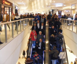 Otwarcie centrum handlowego Posnania przyciągnęło tłumy poznaniaków