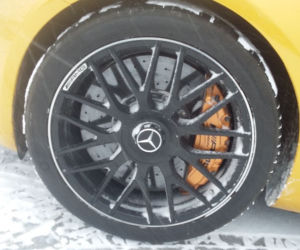 Krzysztof Rutkowski sprzedaje Mercedesa AMG GT S