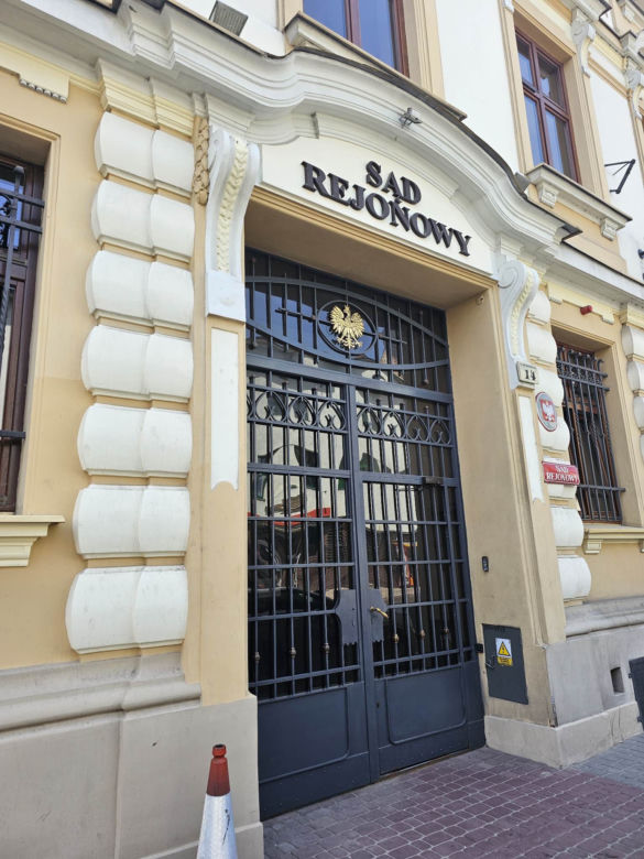 Wójt oskarżony o znęcanie [GALERIA]