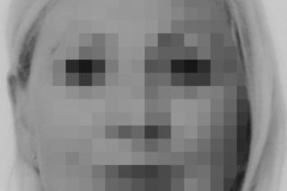 Dwa gołębie na grobie zamordowanych przez córkę rodziców. Ten znak poruszył Ostródę