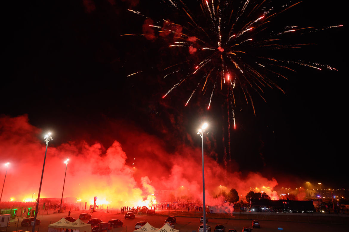 Szalona noc w Poznaniu. Tak Lech świętował dziewiąte mistrzostwo Polski 