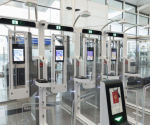 Na wrocławskim lotnisku zainstalowano bramki do automatycznej kontroli granicznej