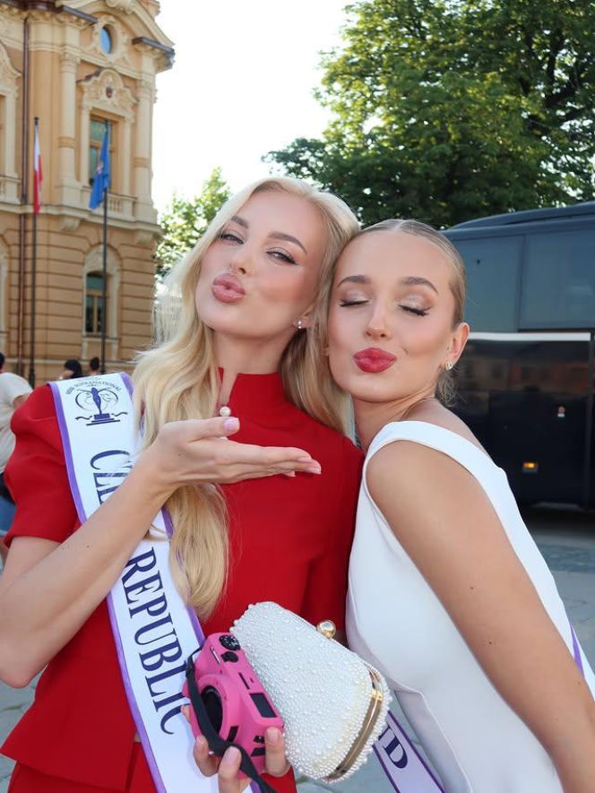 Miss Polski Oliwia Mikulska na stadionie i nie tylko