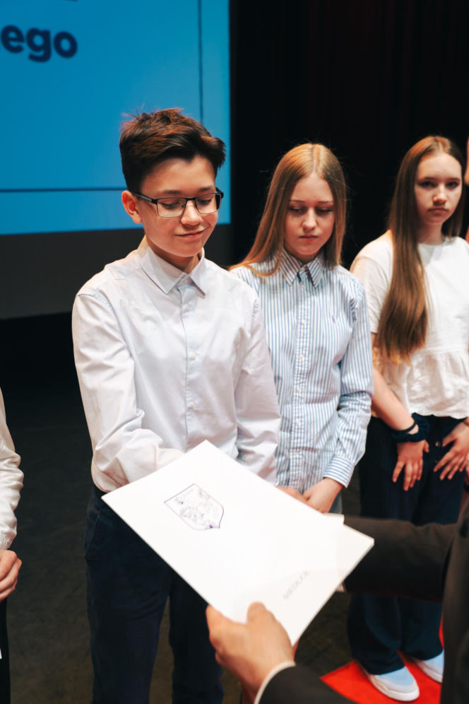 Najzdolniejsi uczniowie odebrali stypendia Prezydenta Miasta Siedlce