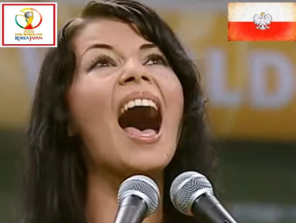 Hymn w wykonaniu Górniak wywołał skandal