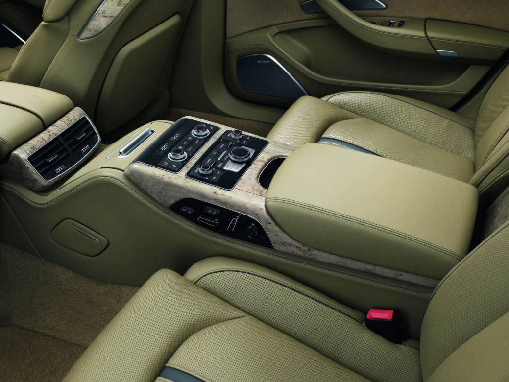 Audi A8 Lang - wnętrze