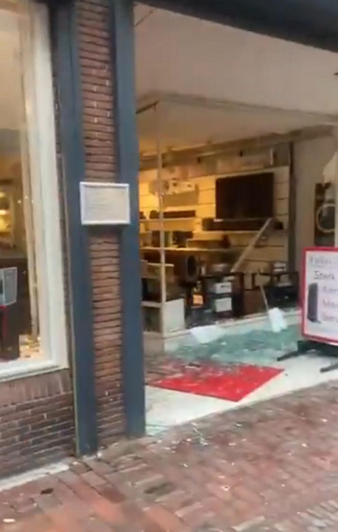 Dwa wybuchy i wielki pożar w centrum Utrechtu. Co najmniej jedna osoba ranna