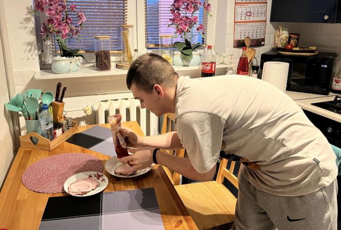 Lekarze nie dawali mu szans. 19-letni Kuba i jego mama pokazują, czym jest prawdziwa walka