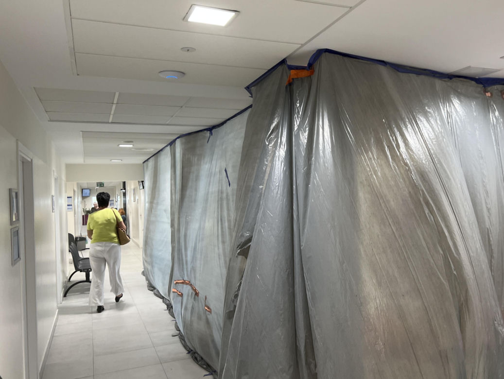 Nowe gabinety i Centrum Obsługi Pacjenta powstają w Mościckim Centrum Medycznym