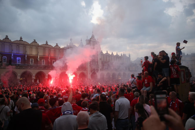 Tłumy kibiców na fecie Wisły Kraków po awansie do Ekstraklasy. Znajdź się na zdjęciach!
