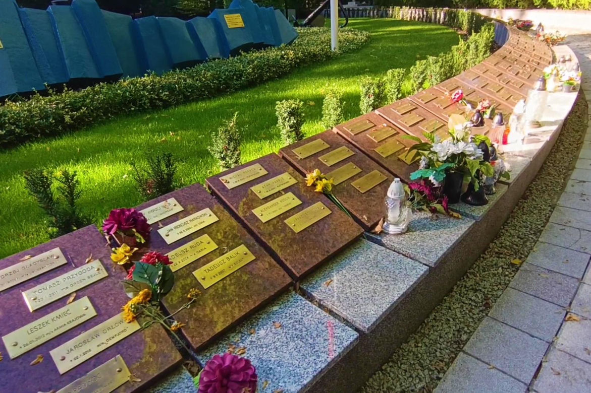Pomnik "Tym, którzy nie powrócili z morza" po renowacji