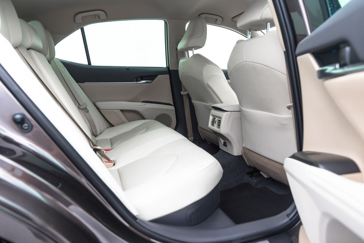 Toyota Camry 2.5 Hybrid 218 KM e-CVT Executive + VIP