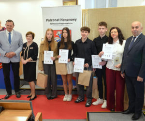 „Plastyczne Oscary” i mosty między pokoleniami. Wielki finał konkursów w ramach kampanii „Widzę – rozmawiam – reaguję” w Siedlcach