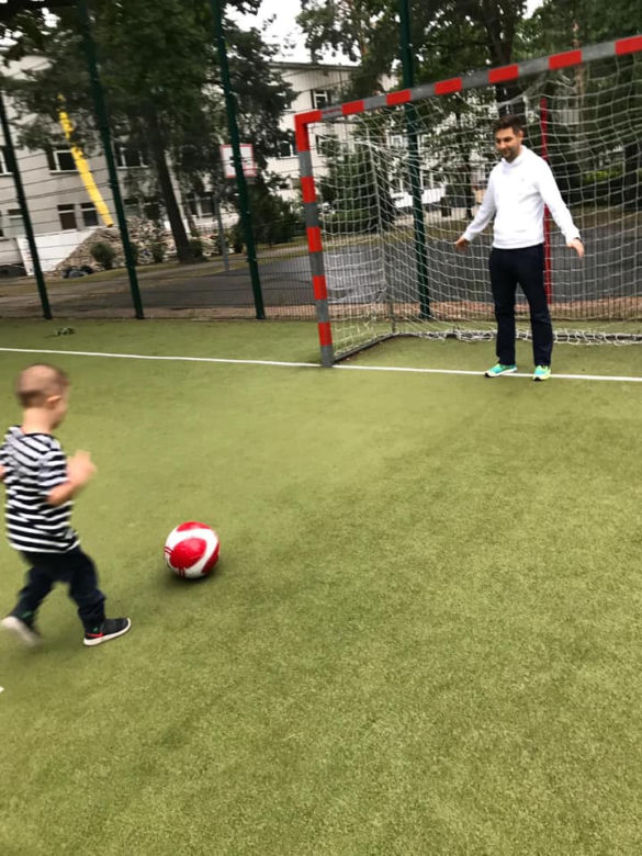 Patryk Jaki pokazał wzruszające zdjęcia z synkiem