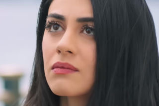 Panna młoda odcinek 65: Hancer przekracza granicę w przypływie radości