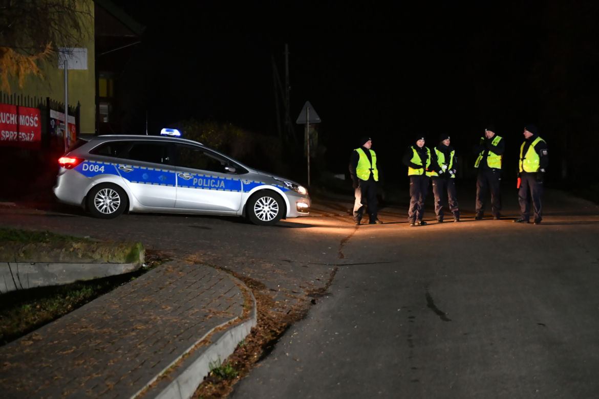 Eksplozja w Przewodowie. Rakieta spadła na Polskę. Nie żyją dwie osoby [ZDJĘCIA]
