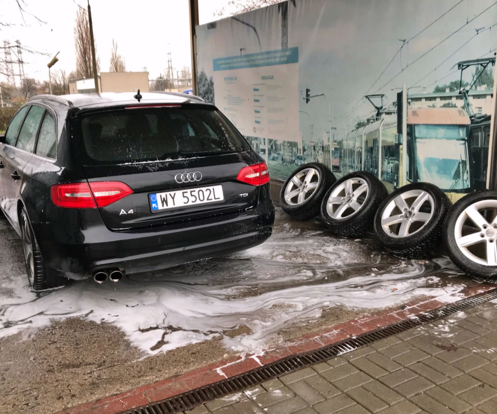 Bezdotykowa myjnia samochodowa, mycie auta