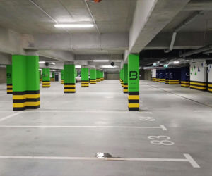 Pusty parking w Kwartale 36