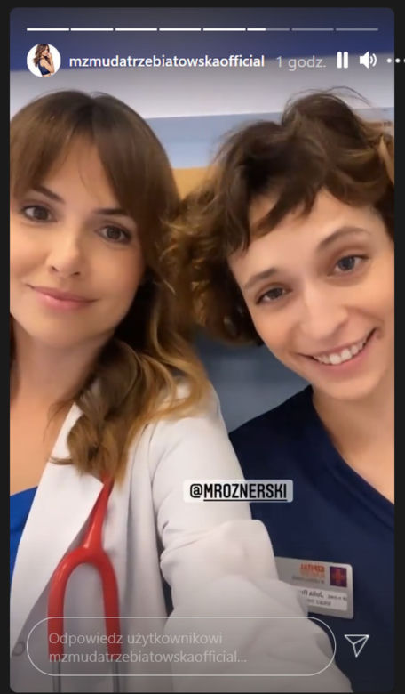 Na dobre i na złe na planie. Hania Sikorka (Marta Żmuda Trzebiatowska), Julka Burska (Aleksandra Hamkało)