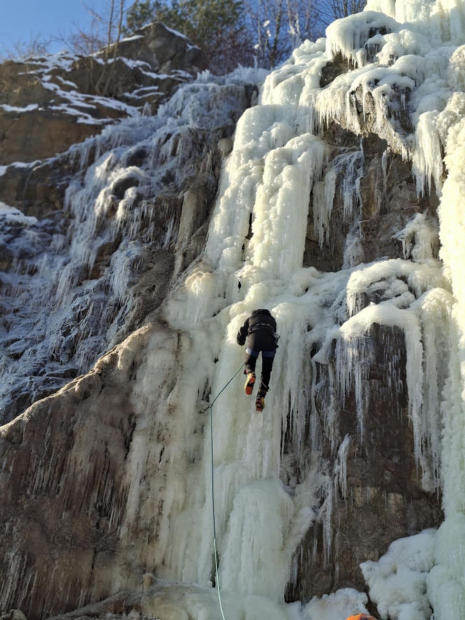 Kielce. Lodospad na Kadzielni