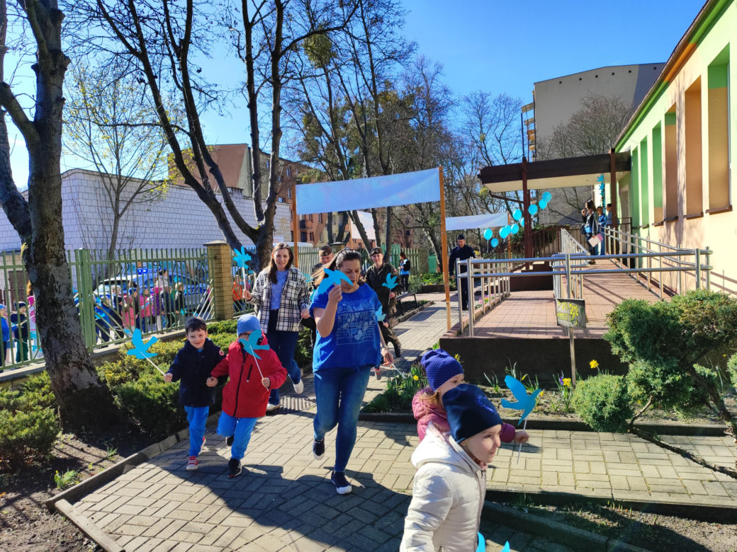 Na terenie Publicznego Przedszkola nr 3 odbył się bieg "Rozwiń skrzydła"