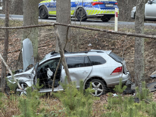 Tragedia w Sierakowie. Pijany kierowca wjechał w opla. Nie żyje jedna osoba