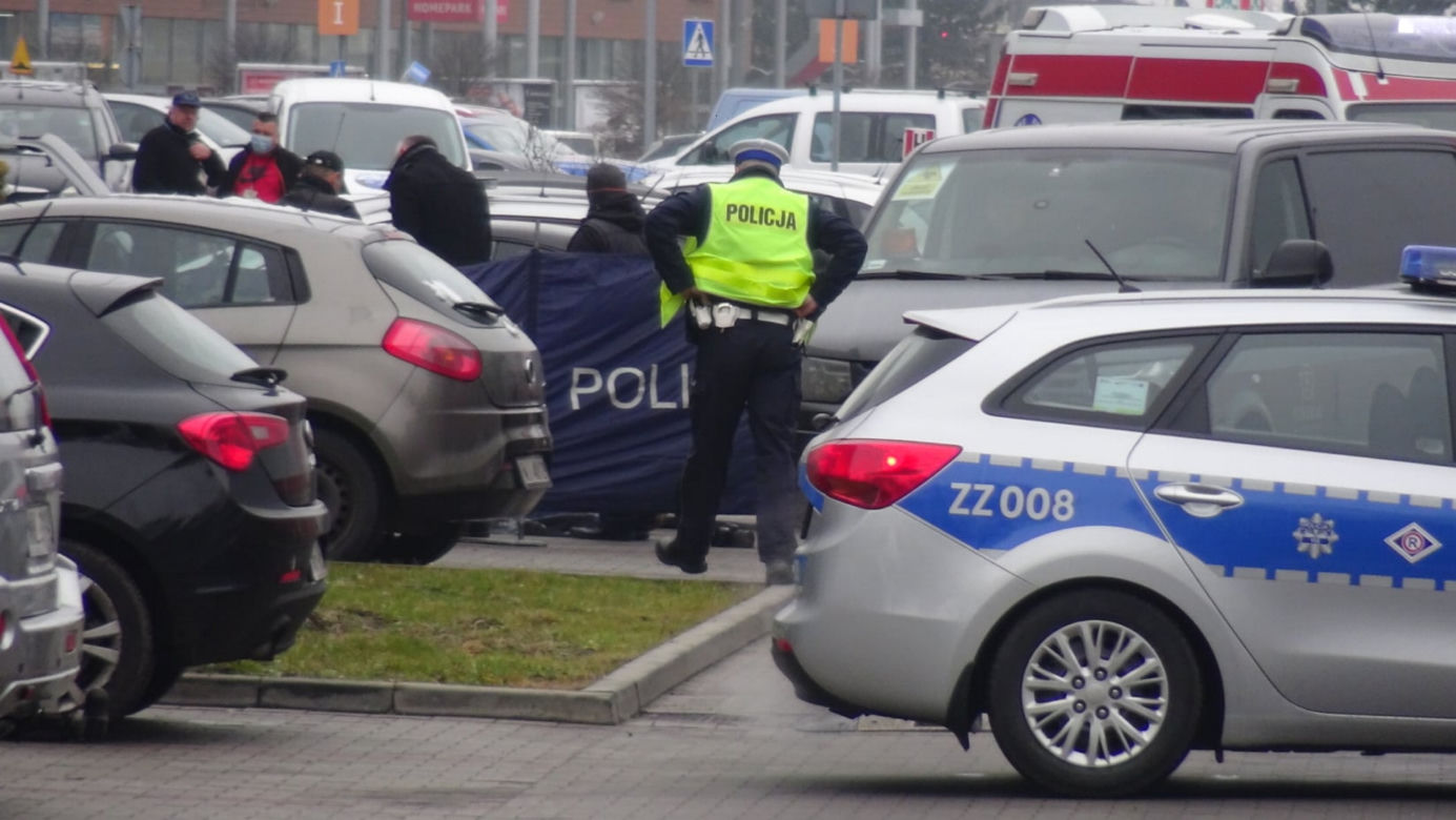 Zaparkowali auto i zatruli się spalinami? Nie żyje dwójka młodych osób