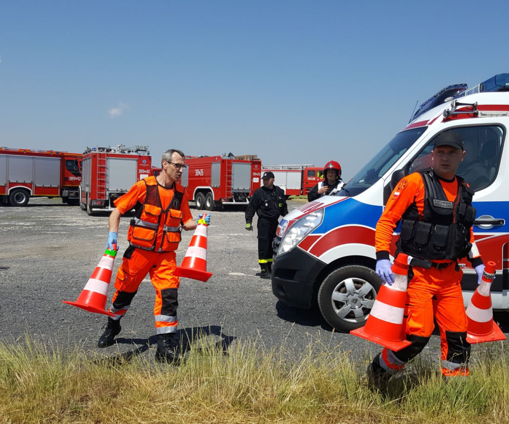 Uszkodzony samolot i awaryjne lądowanie! Ogromna akcja służb na lotnisku