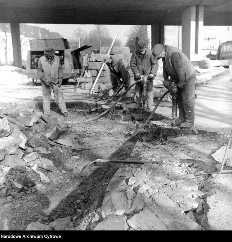Budowa Trasy Łazienkowskiej w Warszawie 1974