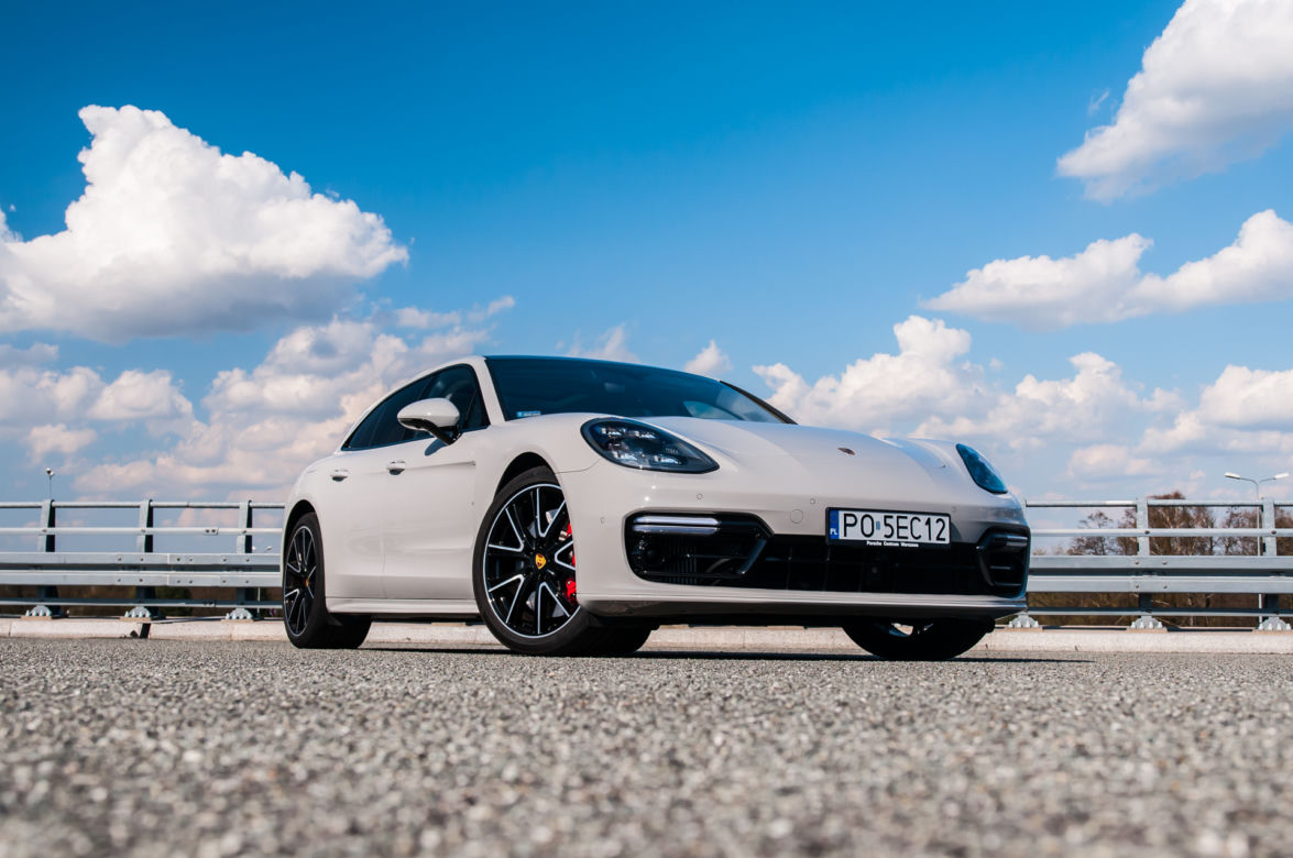 Porsche Panamera Turbo Sport Turismo 4.0 V8 550 KM