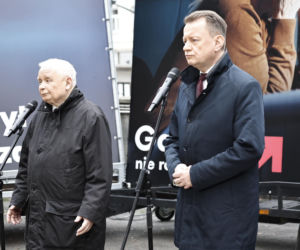 Politycy PiS zjeżdżają na Nowogrodzką