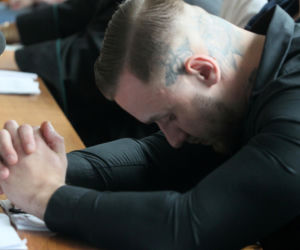Tak zachowywał się Łukasz Żak w sądzie
