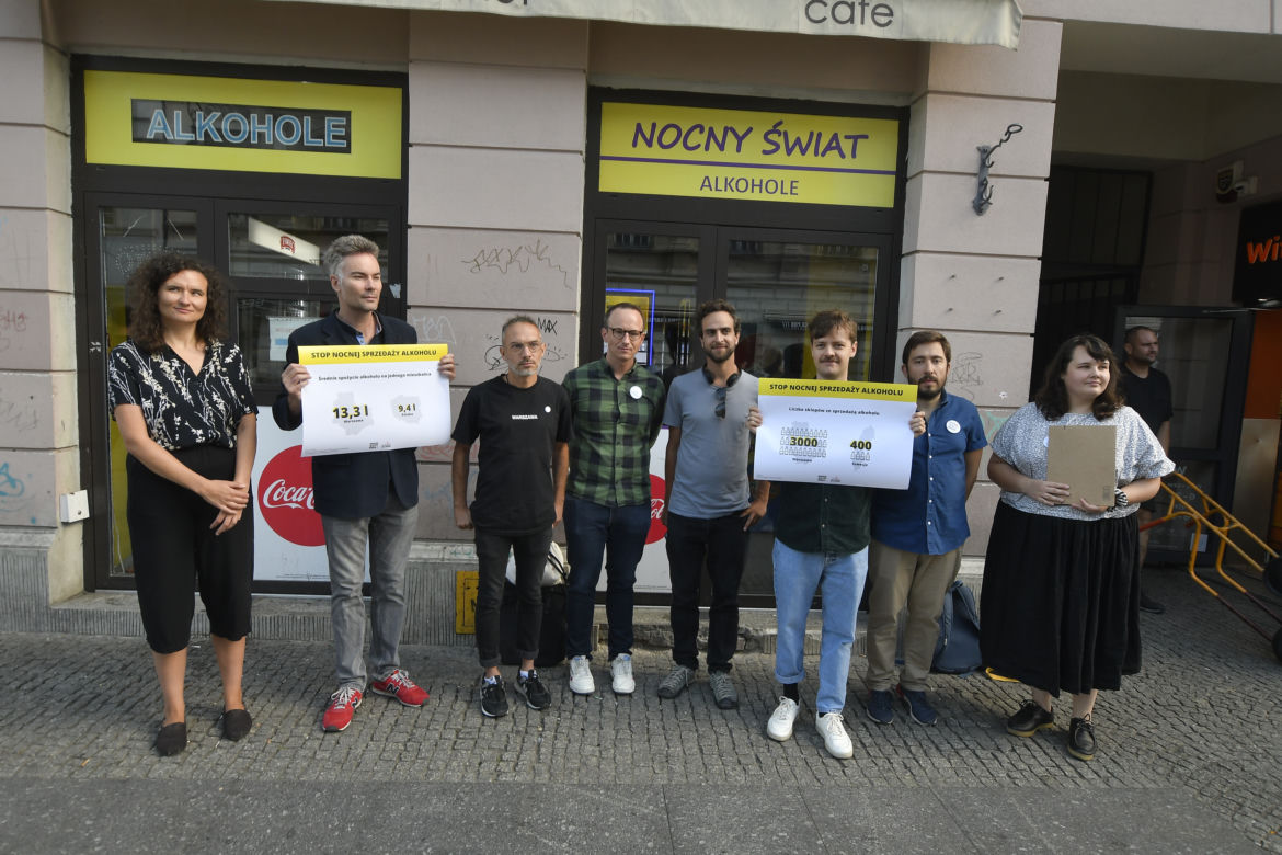 Nocna prohibicja w Warszawie. Aktywiści chcą zakazu sprzedaży alkoholu po godz. 22