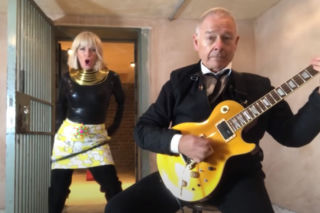 Robert Fripp znowu to zrobił! Tym razem do sieci trafiła zabawna przeróbka Led Zeppelin