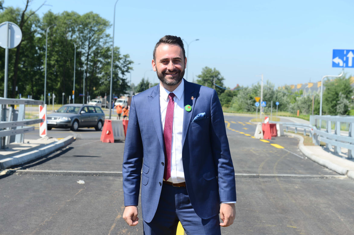 Burmistrz Białołęki Grzegorz Kuca w urzędzie zarobił w 2020 roku 149 tys. zł. 
