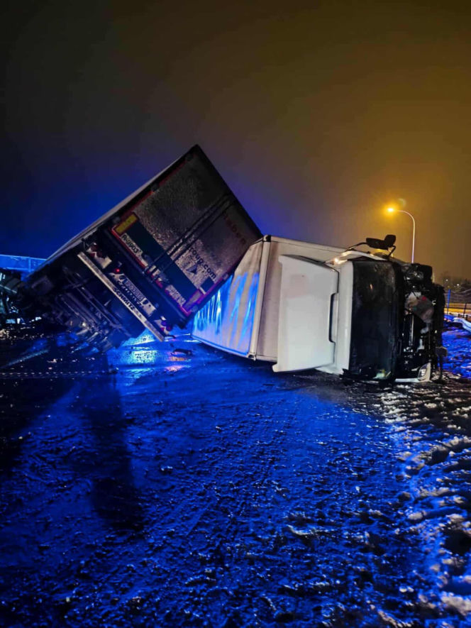 Zablokowana droga S7 w Skarżysku-Kamiennej