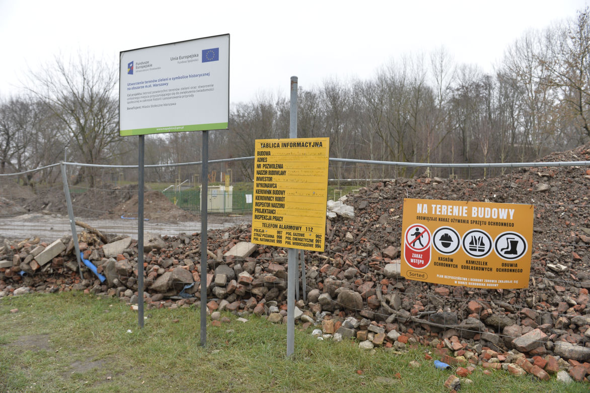 Prace wokół Kopca Powstania Warszawskiego