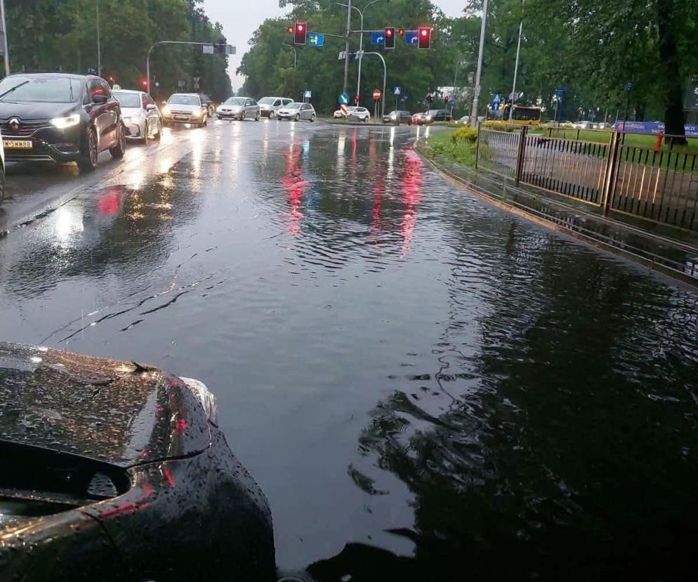 Ulewa i gradobicie przeszły przez Wrocław. 40 litrów wody na metr kwadratowy