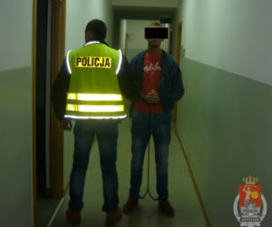 Warszawa. Zwyrol ZABIŁ właściciela salonu gier rozbitą butelką