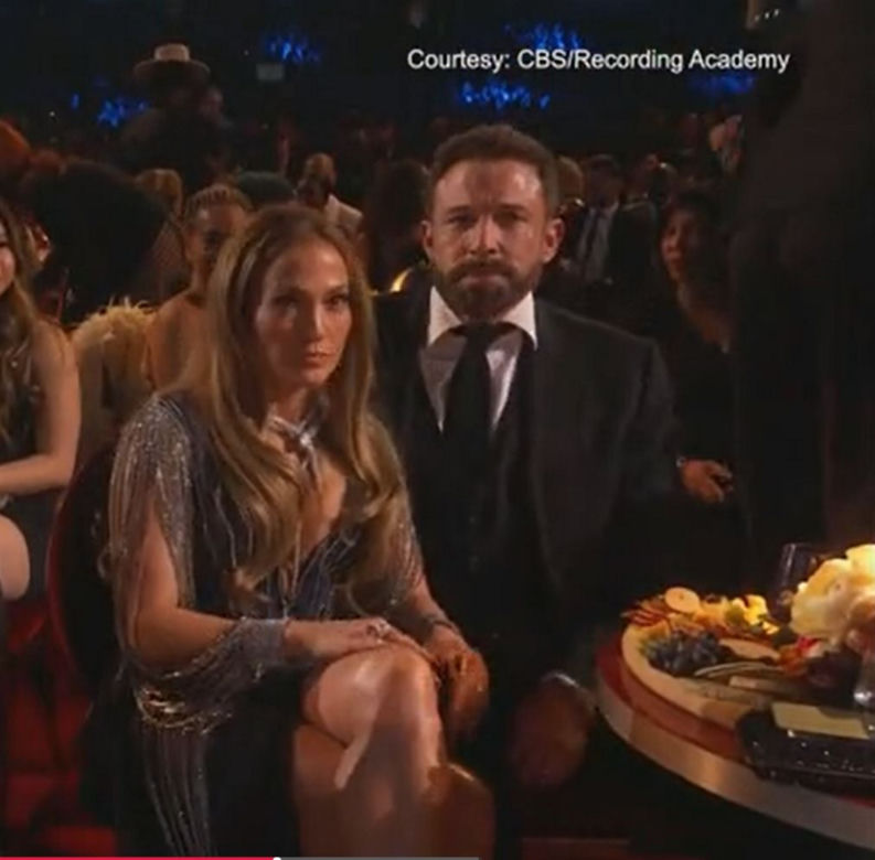 Affleck i j lo klocą sie na grammys i jakies ich inne foty Kryzys w małżeństwie J Lo i Afflecka?! Awantura przed kamerami!