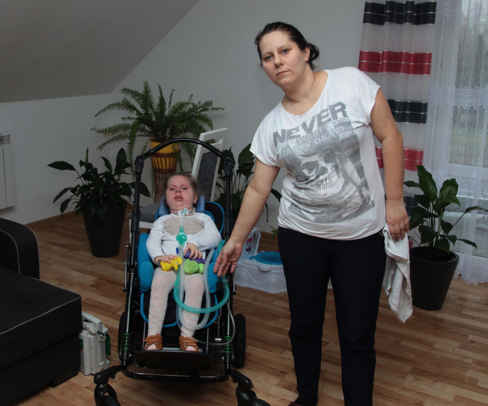 Lenka ma za mały wózek
