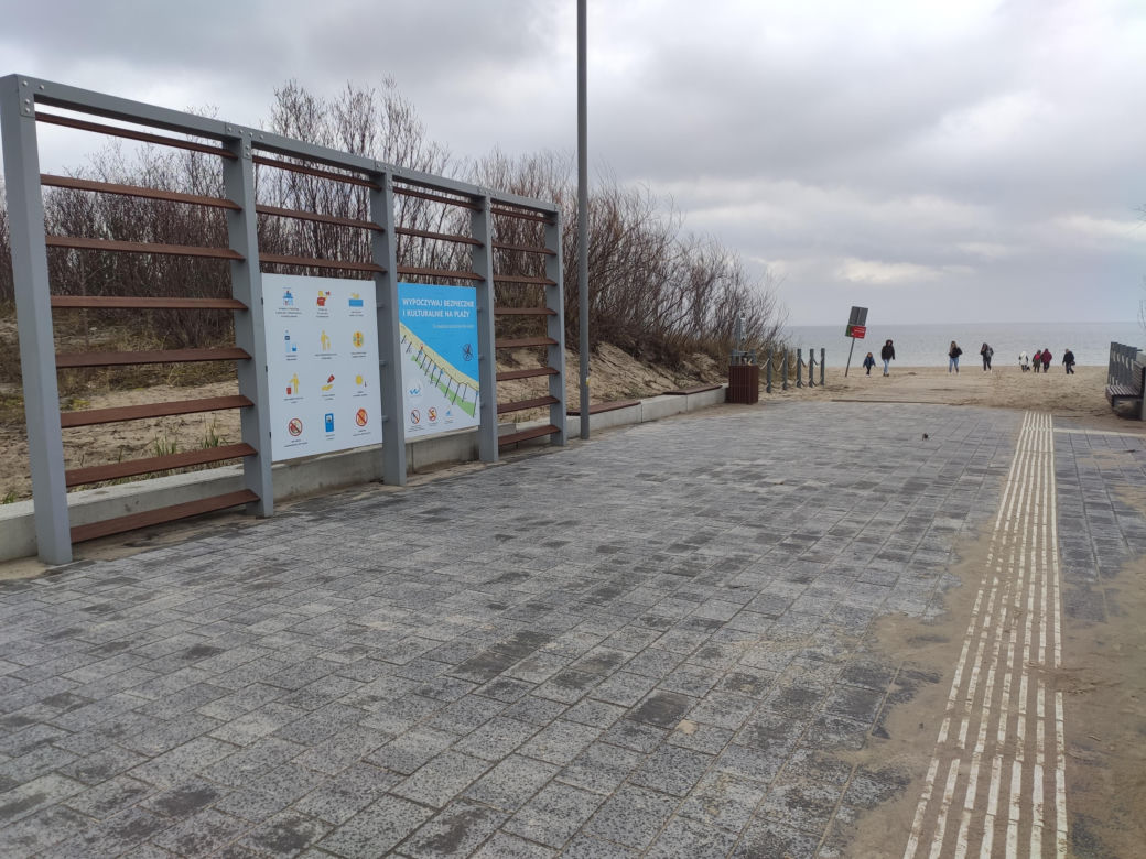 Władysławowo poza sezonem. Puste ulice 