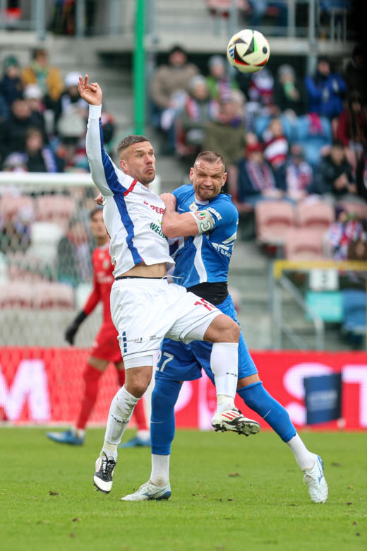 Górnik Zabrze zmierzył się z Puszczą Niepołomice. Na trybunach niemal 15 tys. kibiców