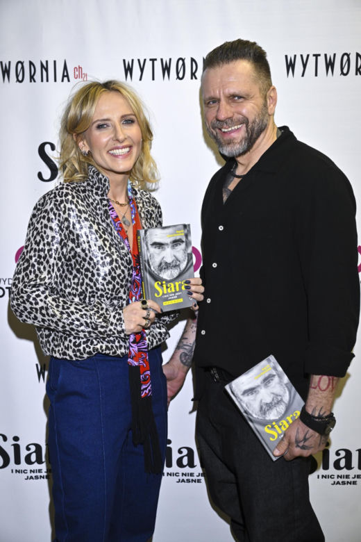 Markowska przytulała męża, Ostałowska zaskoczyła sylwetką, Ścibakówna błyszczała na premierze biografii Rewińskiego