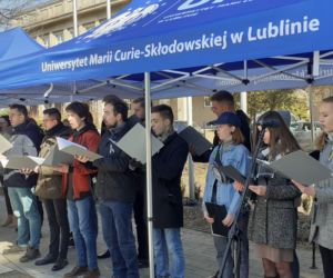 Lublin: Studenci zaśpiewali hymn Ukrainy  