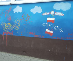 Nowy mural w Lesznie. Za wałki i pędzle chwycili uczniowie