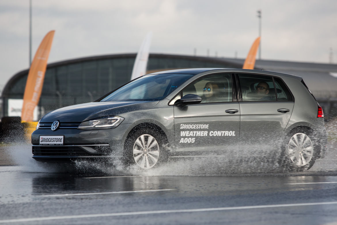 Bridgestone Weather Control A005 zaskoczyła mnie na torze