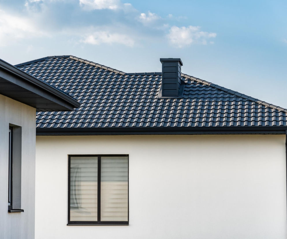 Blachodachówka bez tajemnic. Na co zwrócić uwagę przy zakupie blachodachówki?