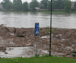 Powódź w Krakowie 24.05.2019: Fala kulminacyjna na Wiśle: zalane bulwary, okropny widok